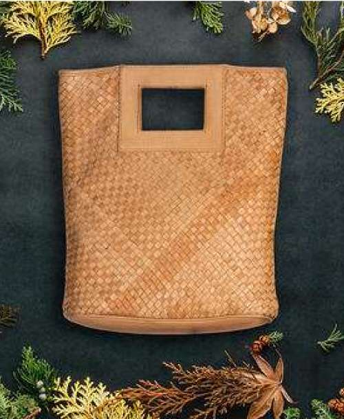 Best wholesale textile and fashion accessories suppliers at Qalara